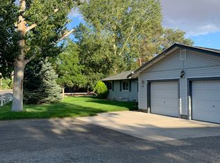 210 Virgil Dr, Sparks, NV 89441