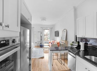 236 E 74th St #5A, New York, NY 10021