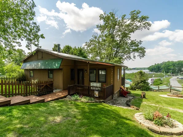 320 Lane 425 Jimmerson Lk, Fremont, IN 46737