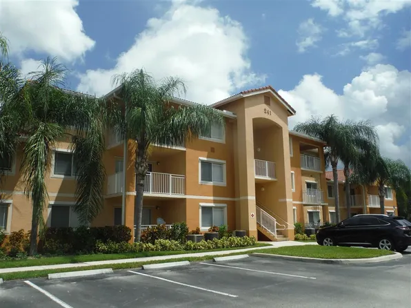 241 SW Palm Dr, Port Saint Lucie, FL