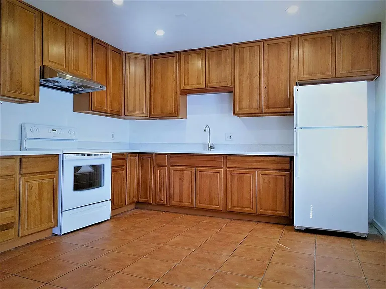 3878 Maybelle Ave #1 — Photo 2
