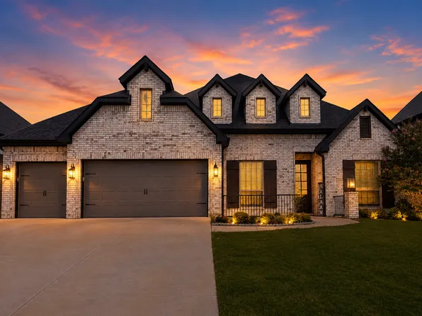 1504 SW Hamilton Ave, Bentonville, AR 72713