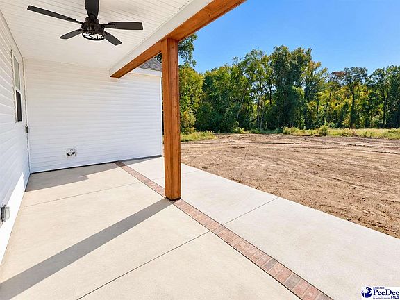 3rd image of 1153 Bridlewood Rd