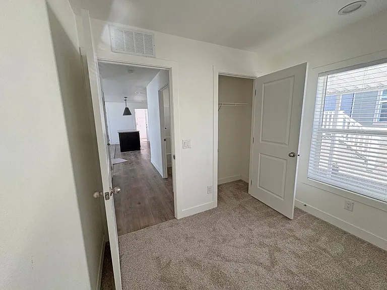 1700 State St #26 — Photo 15