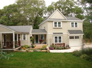 4 Oak Ln, East Sandwich, MA 02537