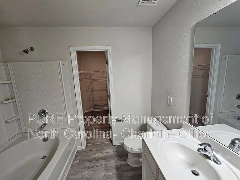 7015 Amberly Hills Rd — Photo 21