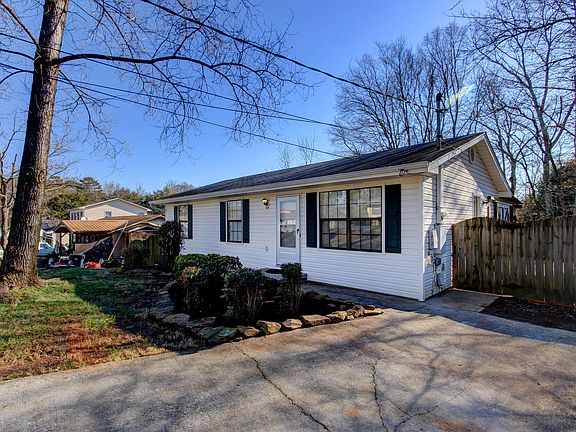 2nd image of 5916 W Pine Ln