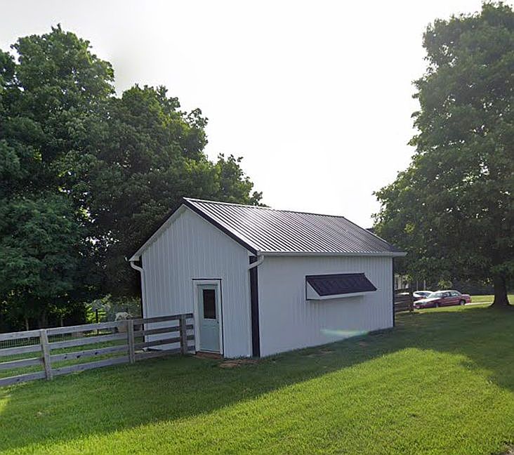 2nd image of 750 Maher Rd