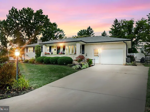 2491 Cedar Rd, York, PA 17408