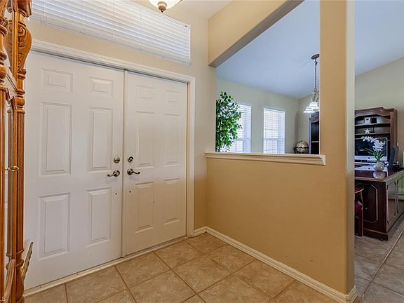 3rd image of 1045 SE 20th Ave