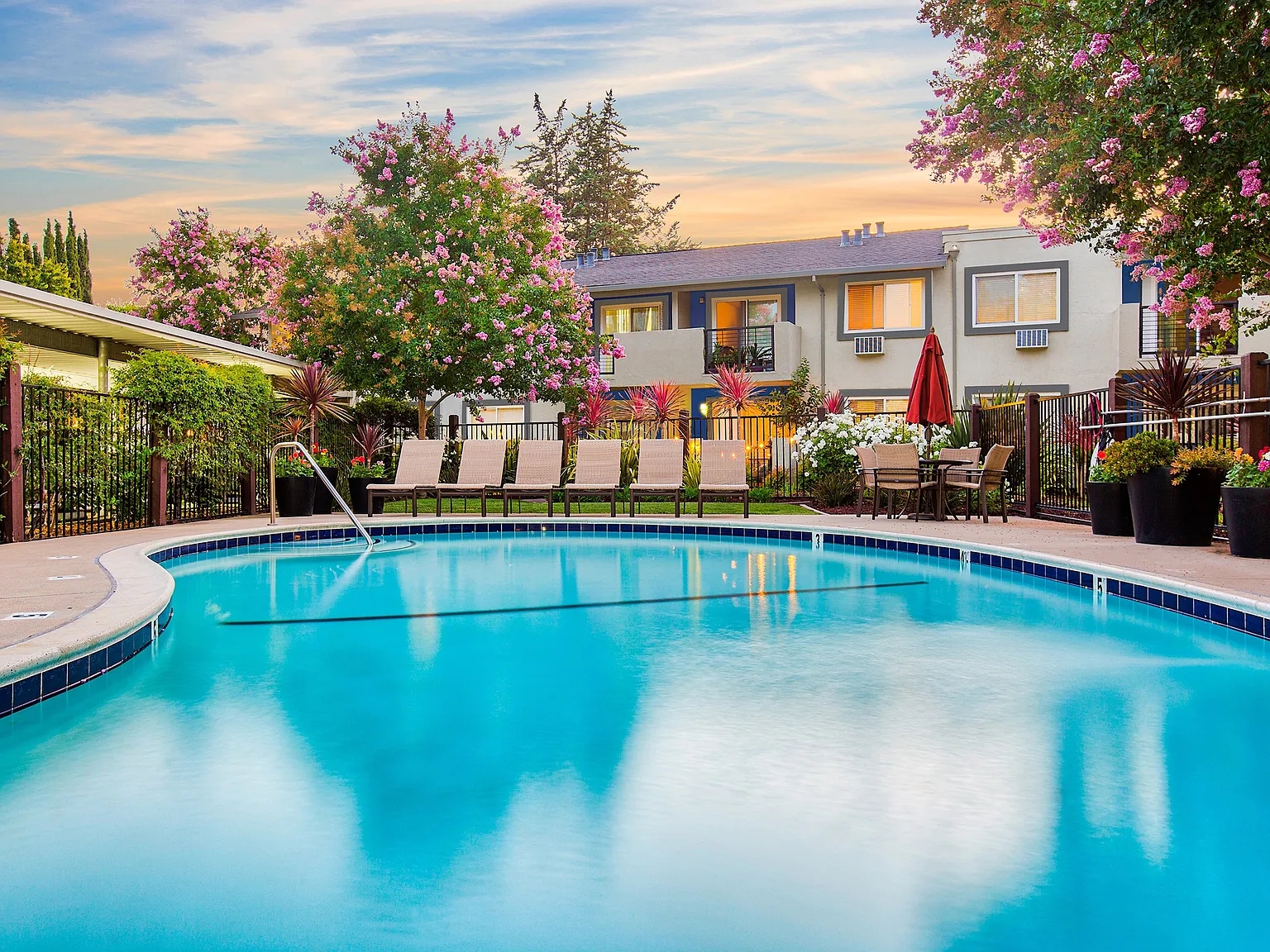 Pleasanton Place — Photo 1