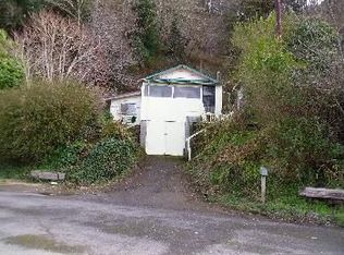 170 Elm Ave, Reedsport, OR 97467