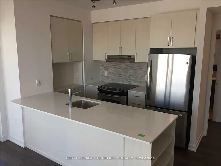 2560 Eglinton Ave W #1311 — Photo 3