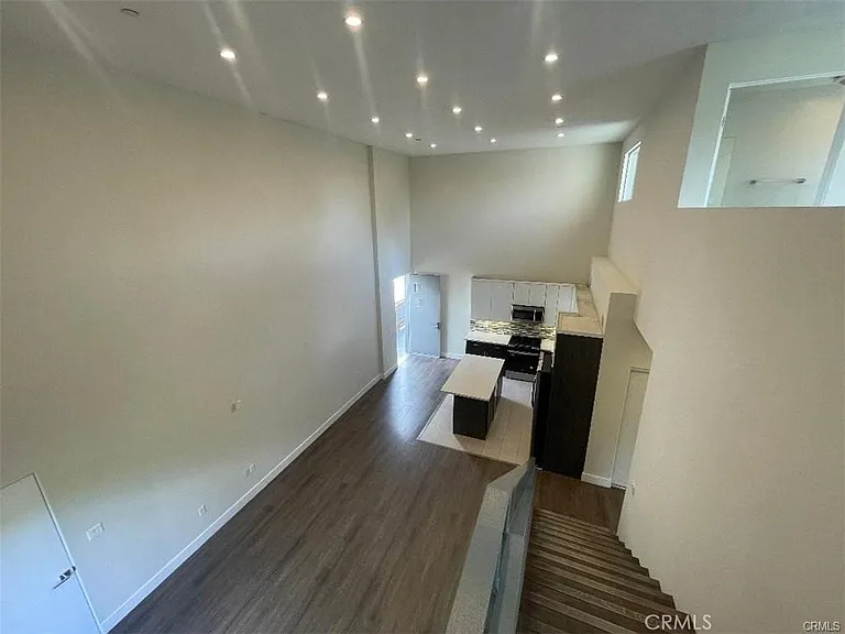 6445 Woodley Ave #204 — Photo 11