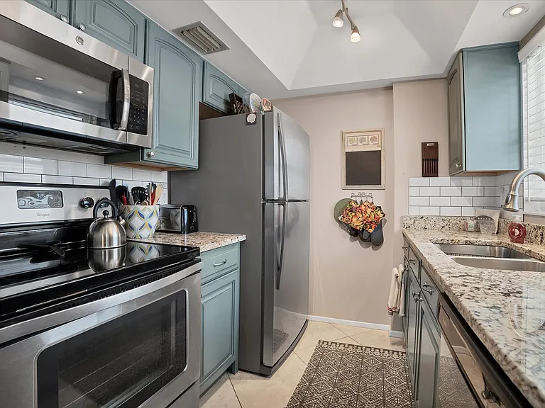 1255 Tarpon Center Dr #501 — Photo 10