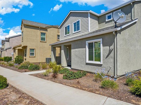 3rd image of 8136 Emmy Willow Ln