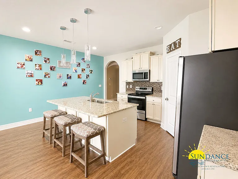 670 Teal St — Photo 6