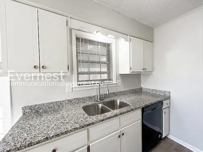4029 Socorro Dr — Photo 7