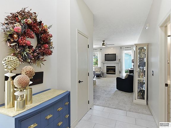 2nd image of 15607 Edna Cir