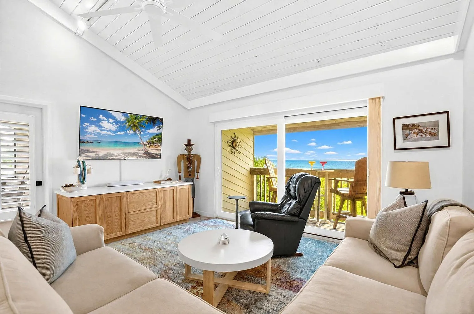 3 bed, 3.0 bath, $8,361 — Photo 1