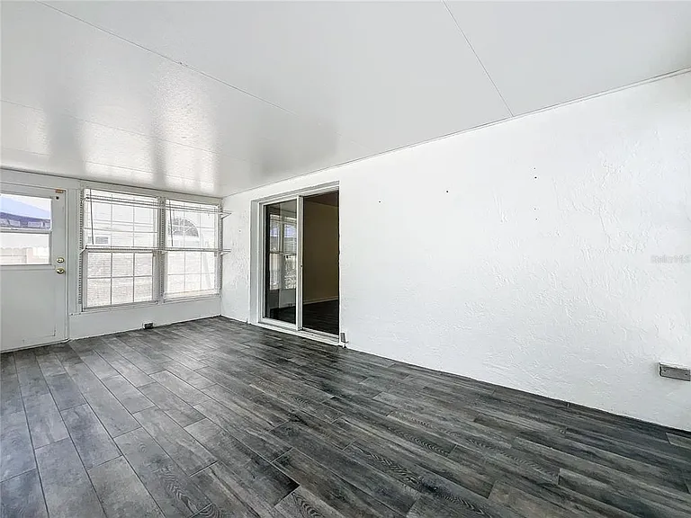 5716 Delano Ln — Photo 51