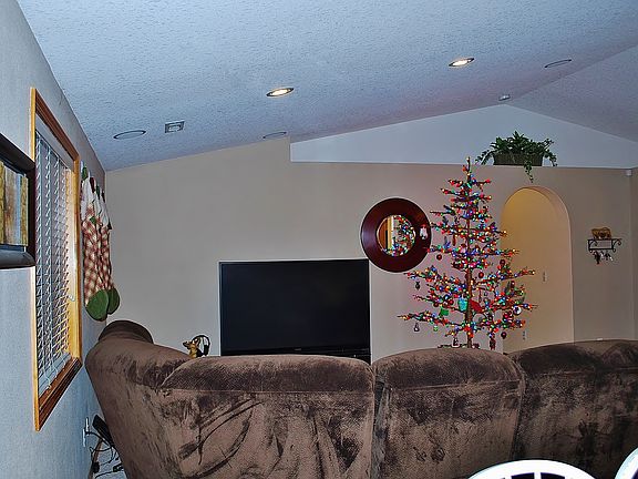 5th image of 7504 NE Glenwood Dr