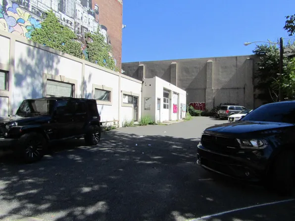 614 Summit Ave #616, Jersey City, NJ 07306