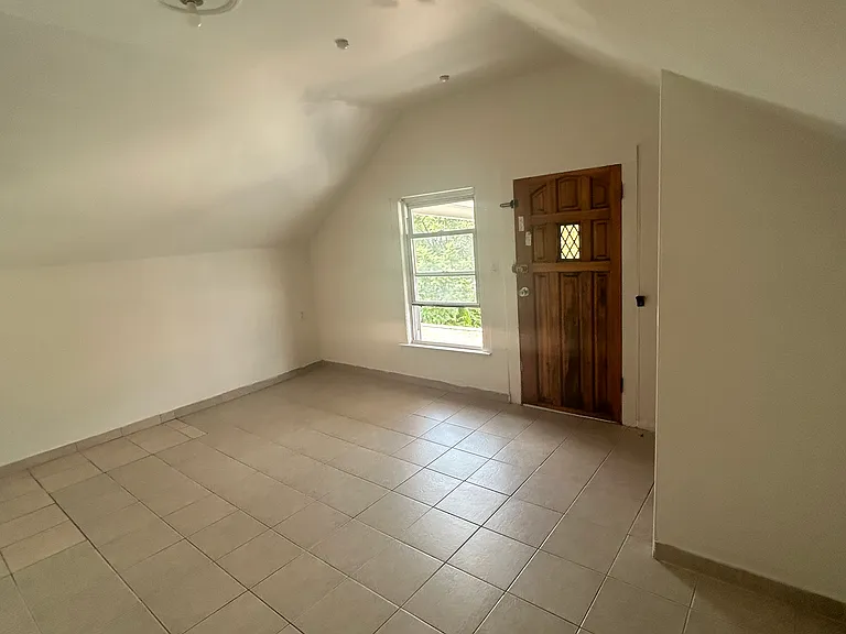 245 W Westfield Ave — Photo 3