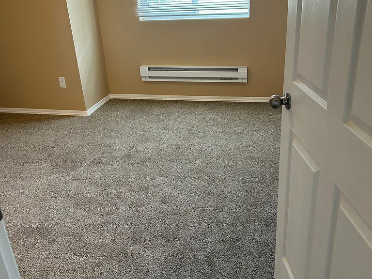 Samuelson Place Apartments — Photo 35