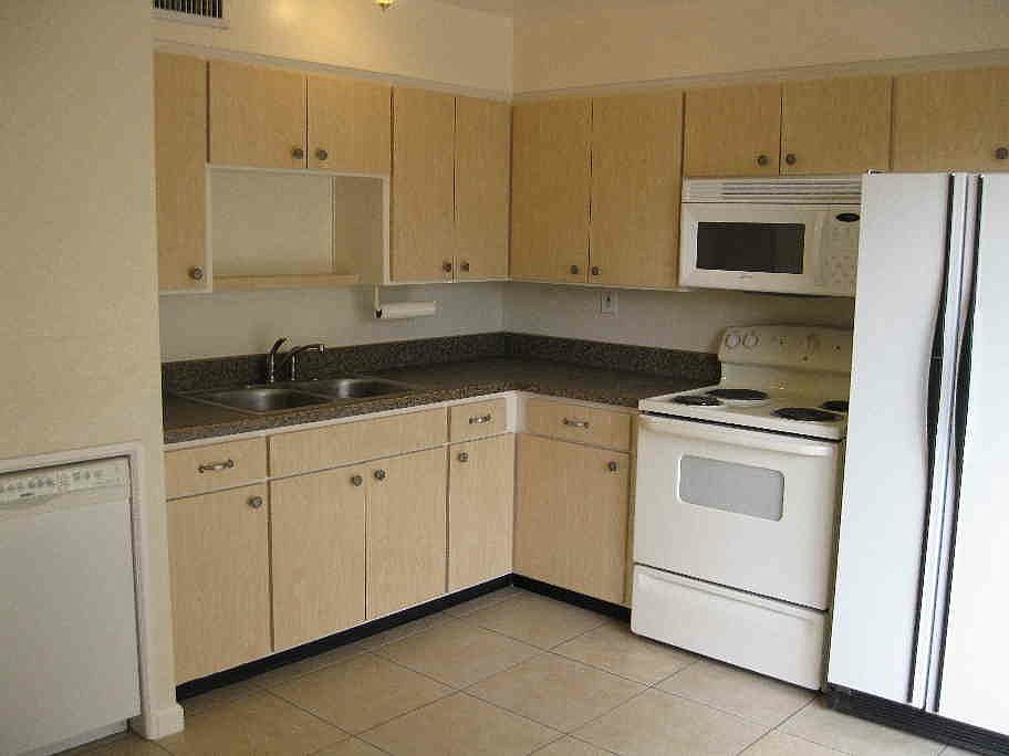 1st image of 3649 E Blacklidge Dr