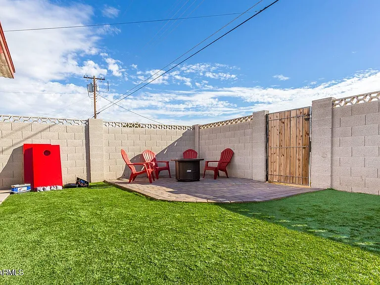 8447 E Sheridan St — Photo 19