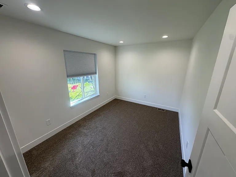 701 Schodde Ave #C — Photo 5