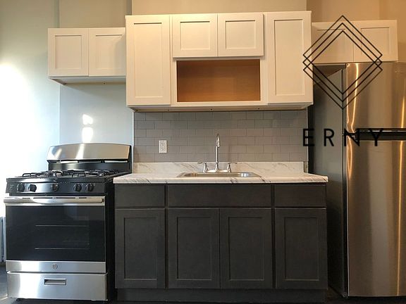 3rd image of 105 Vernon Ave #2K