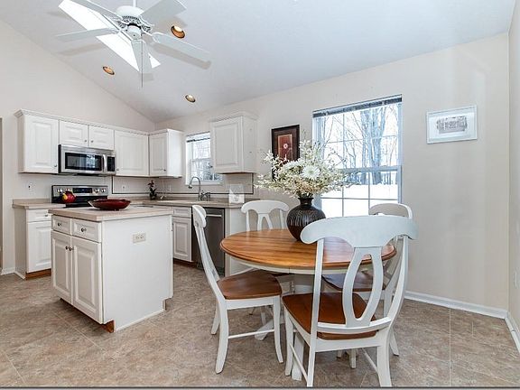 3rd image of 341 Pebblebrook Dr #U-48
