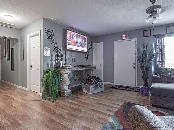 4th image of 2501 E 20th Ave