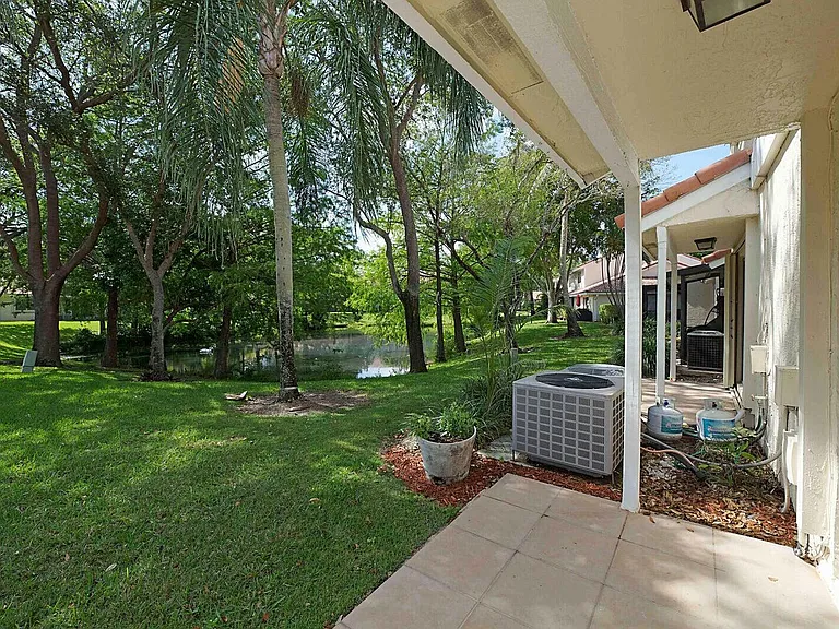 6384 Boca Cir — Photo 29
