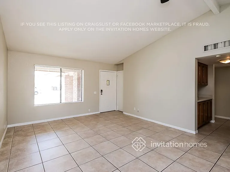 1254 E Indigo St — Photo 3