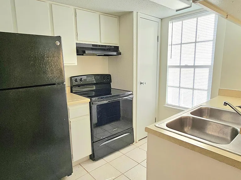 9100 Dr Martin Luther King Jr St N #1423 — Photo 5