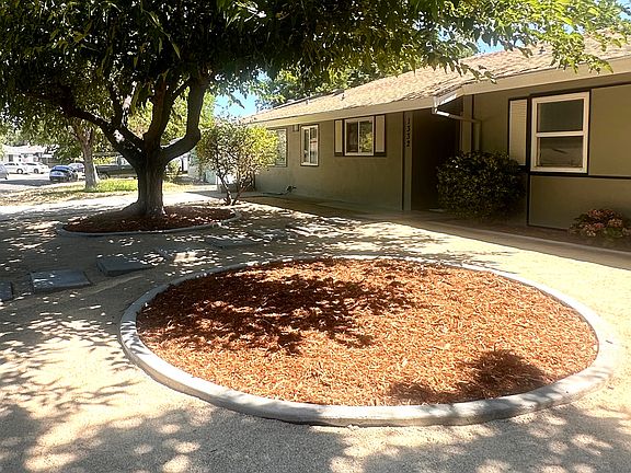 3rd image of 1332 Gladstone Dr