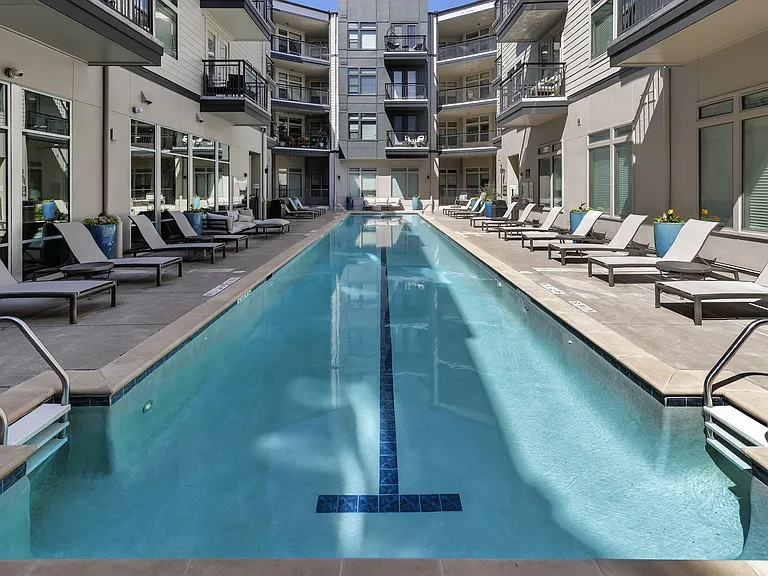 Haus 5350 — Photo 25