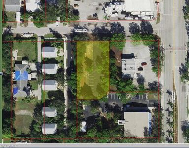 000 Lakeview DR, Naples, FL, 34112