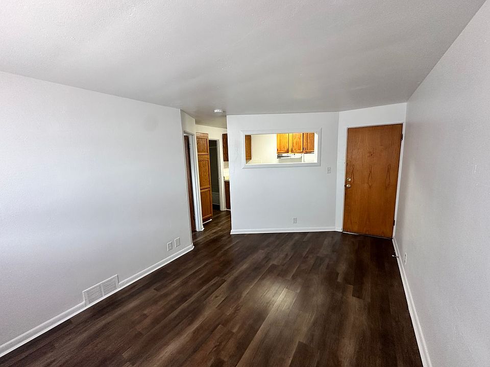 1st image of 1209 N North St #24