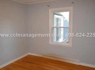 5337 Oak Crest Pl, Madison, WI 53705