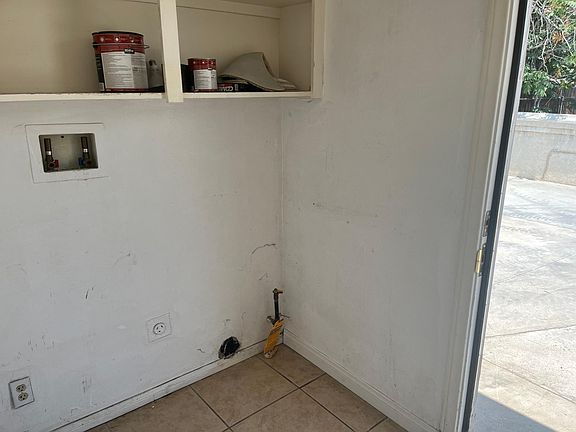 4th image of 9175 Olive St