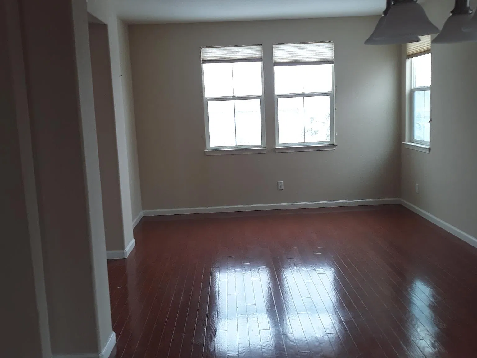 4 bed, 3160 sqft, $3,895 — Photo 3