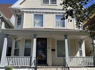 2210 N 34th St, Milwaukee, WI 53208