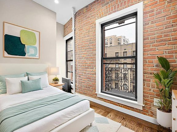 4th image of 280 E 10th St #4C