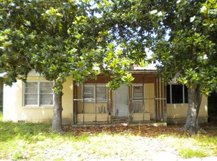 915 5th St NW, Moultrie, GA 31768
