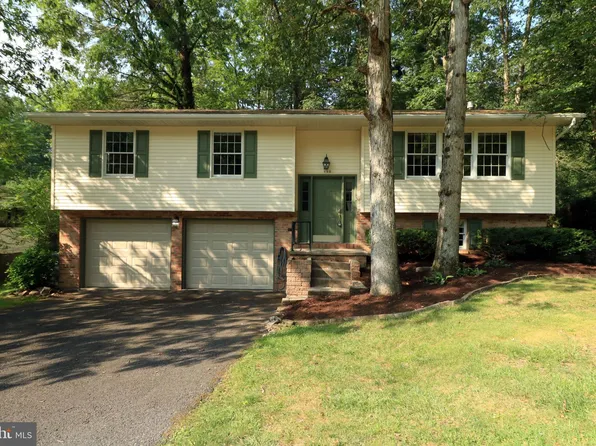 622 Old Farm Ln, State College, PA 16803