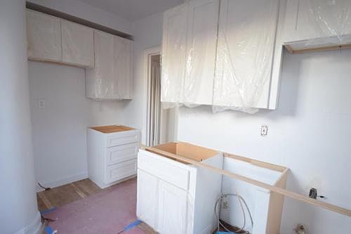2nd image of 72 Orange St #41
